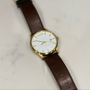 MVMT Classic 45 MM // Yellow Gold & Leather